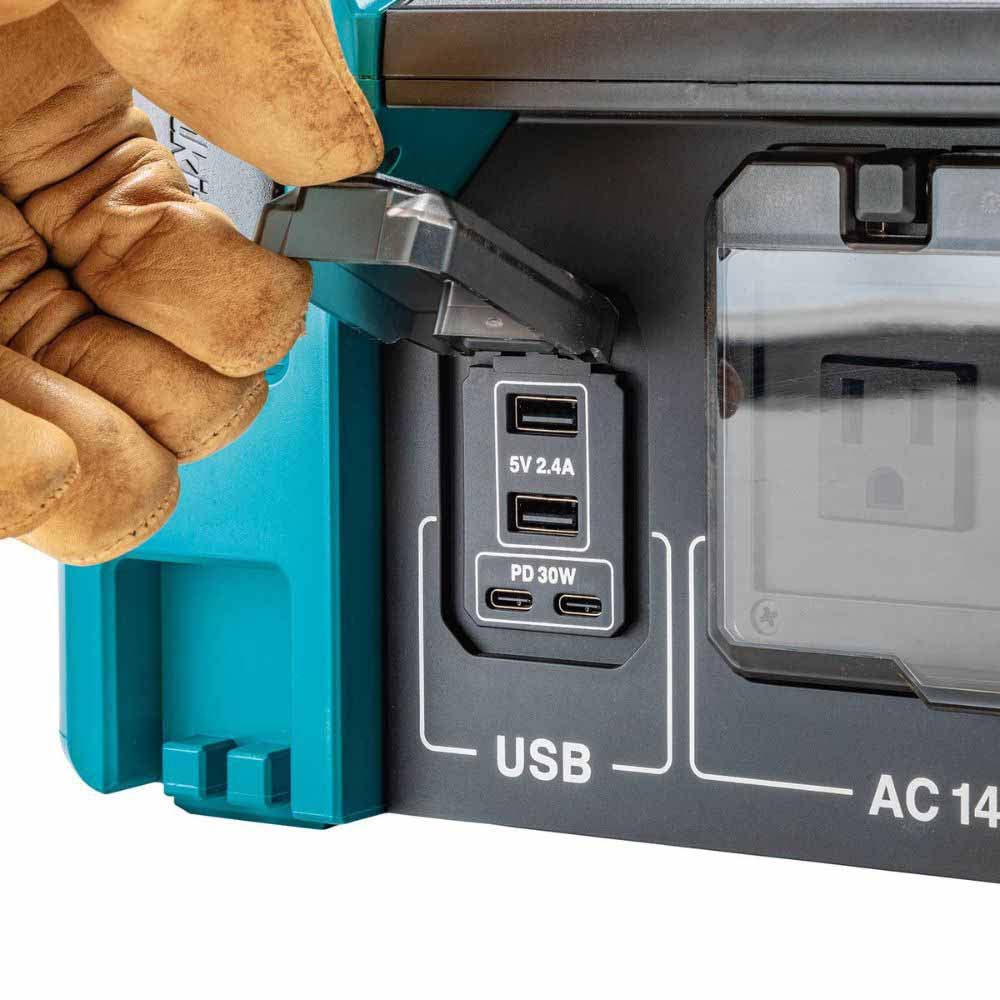 Makita BAC01 40V max ConnectX™ Portable Power Station - 11