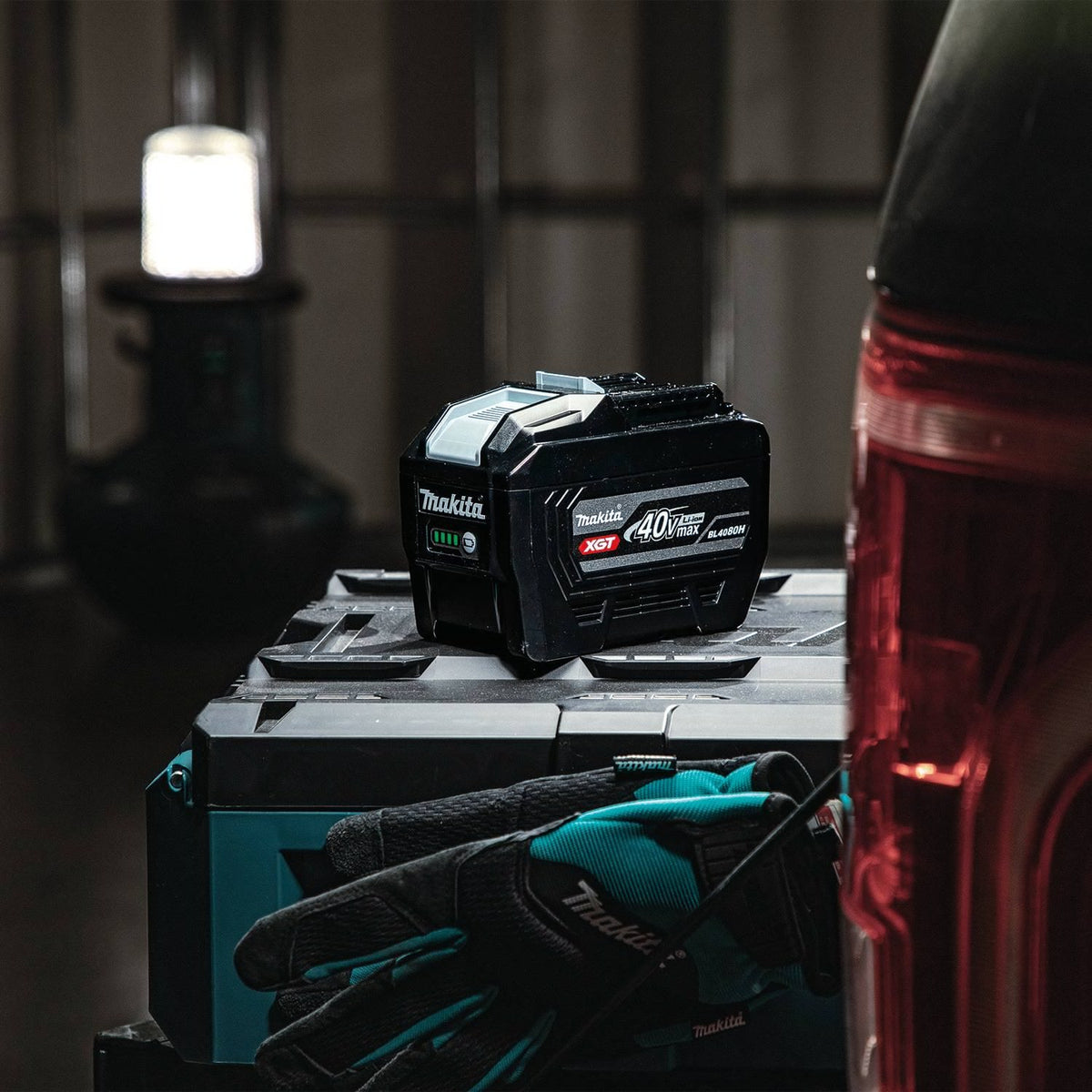 Makita BL4080H 40V Max XGT 8.0Ah High Power Lithium-Ion Battery - 10
