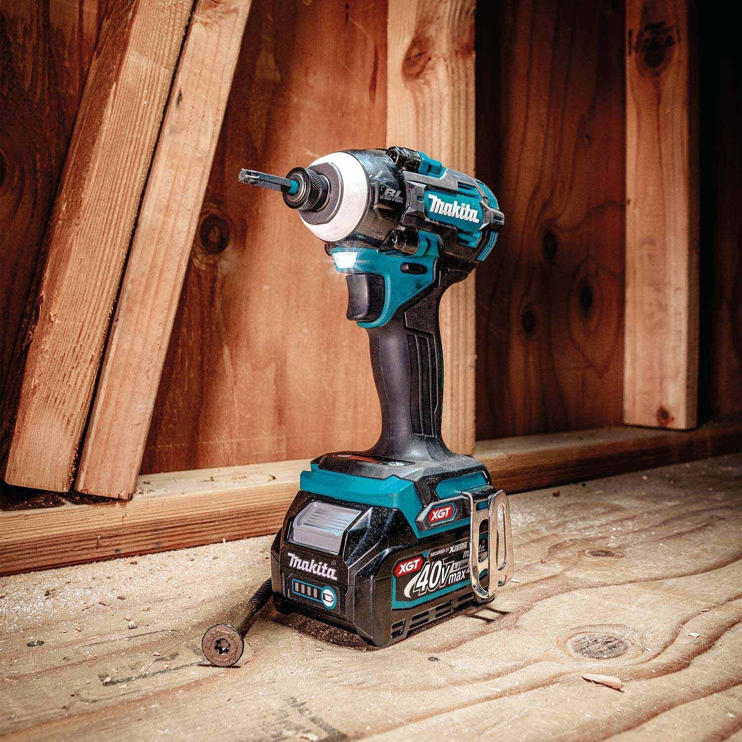 Makita GDT04D 40V max XGT Brushless High Torque 4-Speed Impact Driver Kit (2.5Ah Batteries) - 9