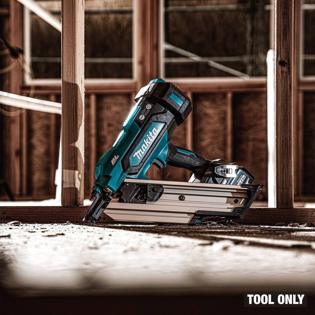 Makita GNB01Z 40V Max XGT Brushless Cordless 30 Degree Clipped Head 3-1/2" Framing Nailer Tool Only - 16