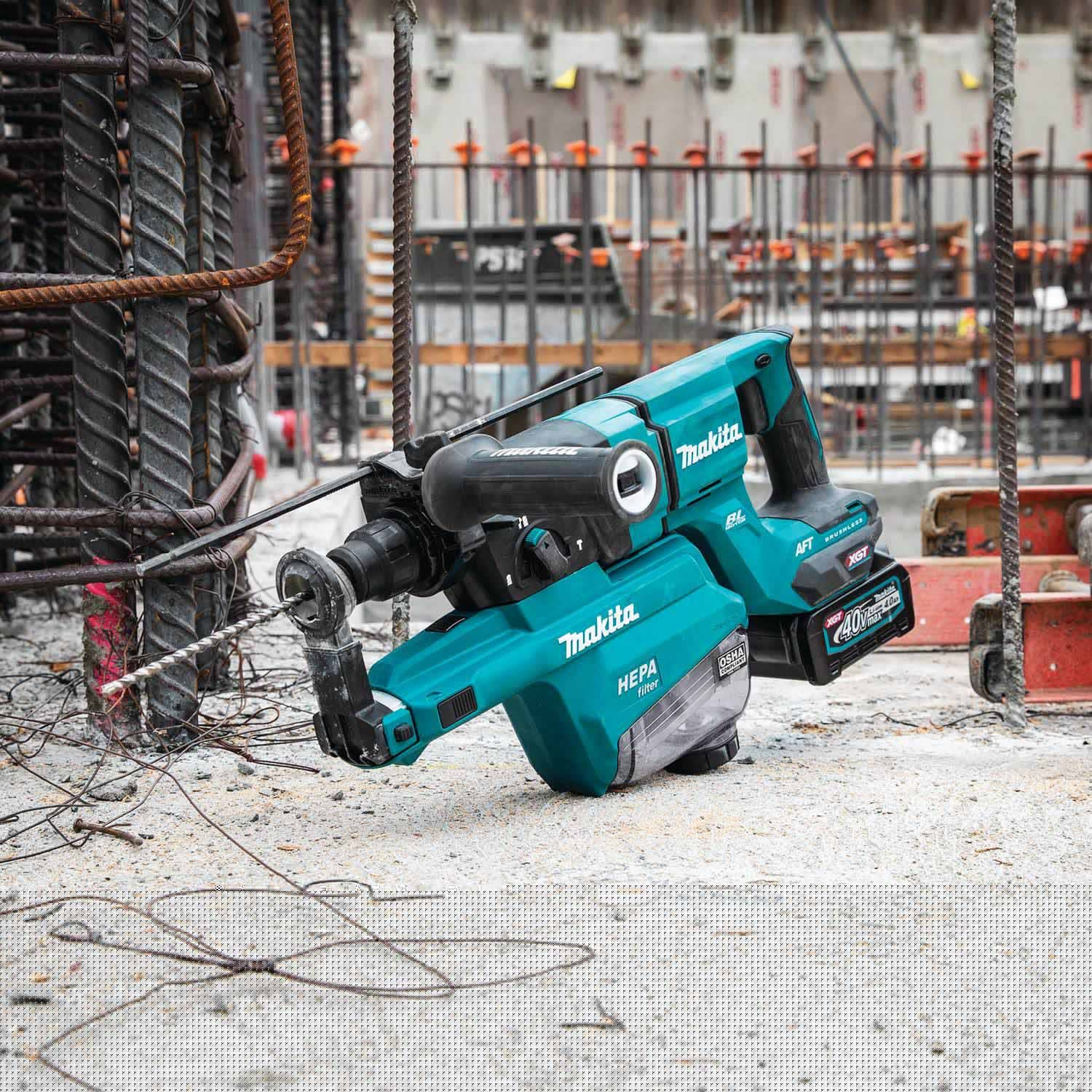 Makita GRH07M1W 40V max XGT Rotary Hammer (D-Handle) Kit w/ Dust Extractor - 8