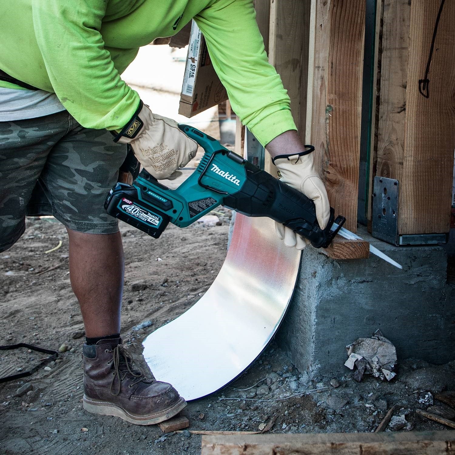 Makita GRJ01M1 40V max XGT® Recipro Saw Kit, 4.0Ah - 17