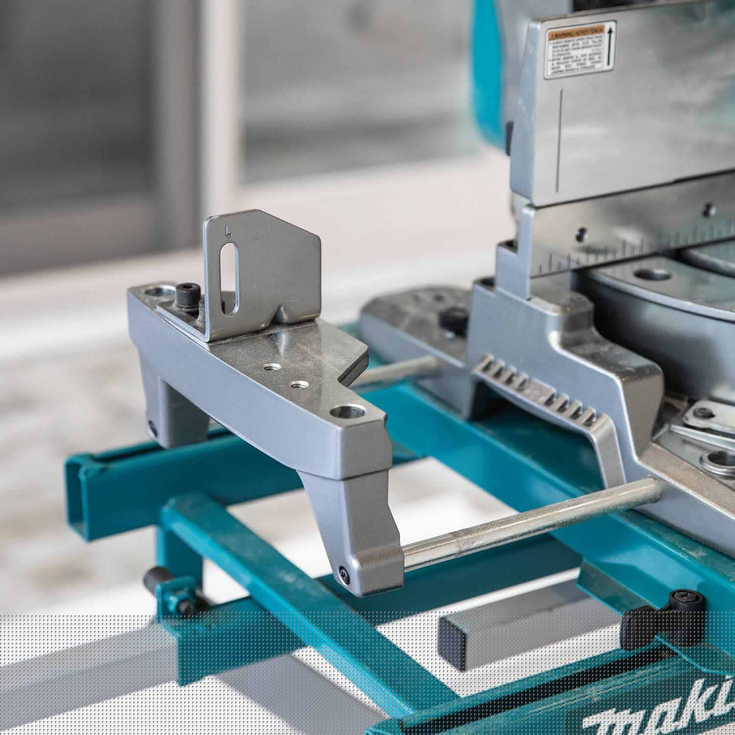 Makita GSL04M1 40V max XGT 12" Sliding Compound Miter Saw Kit (4.0Ah) - 9