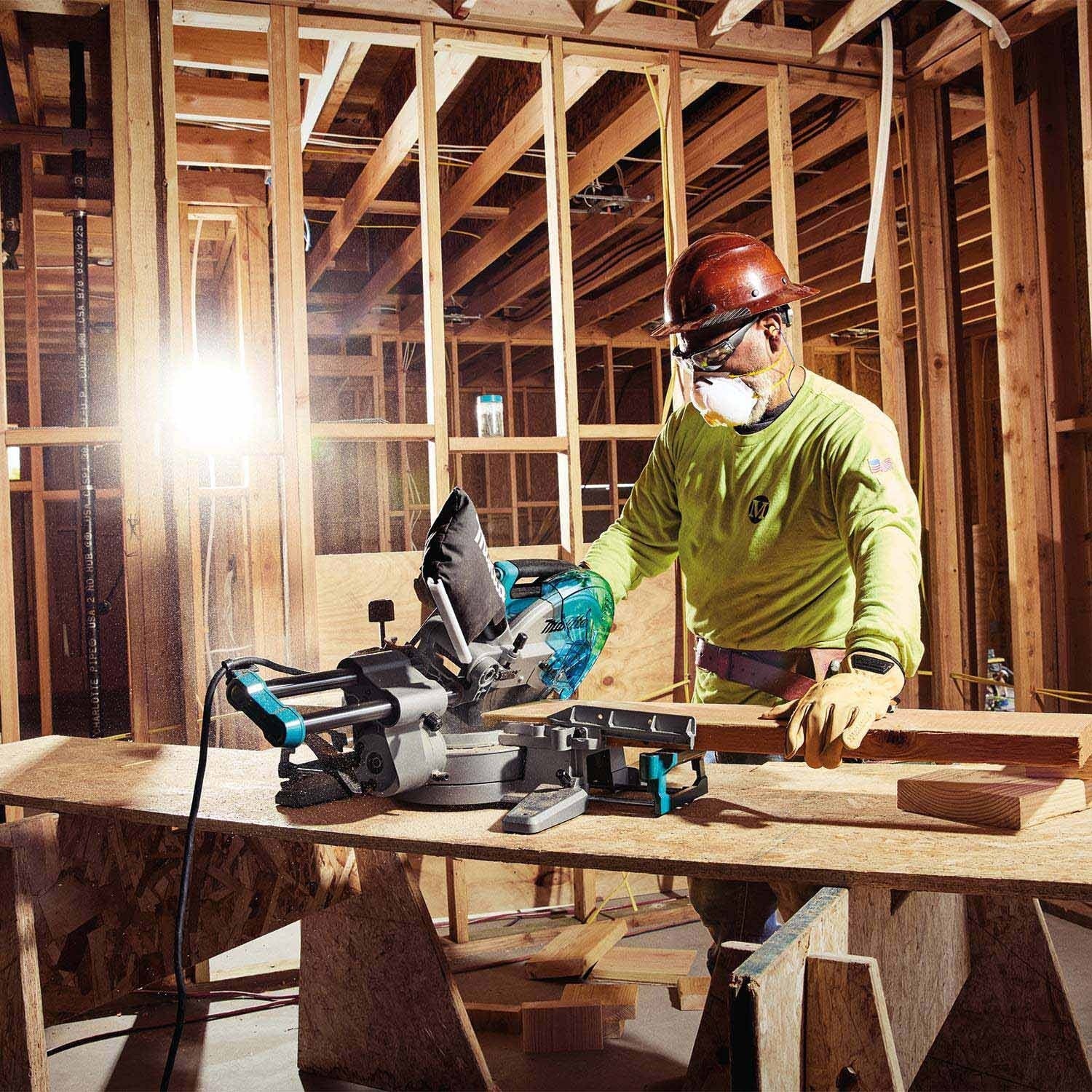 Makita LS1110F 10 in. Sliding Compound Miter Saw with LED Cut Line, 13A Motor, 4,500 RPM (Tool Only) - 18