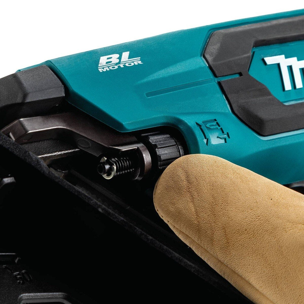 Makita XNB08Z 18V LXT Lithium-Ion Brushless Cordless 2-1/2" Angled Finish Nailer 15 Ga. (Tool Only) - 3