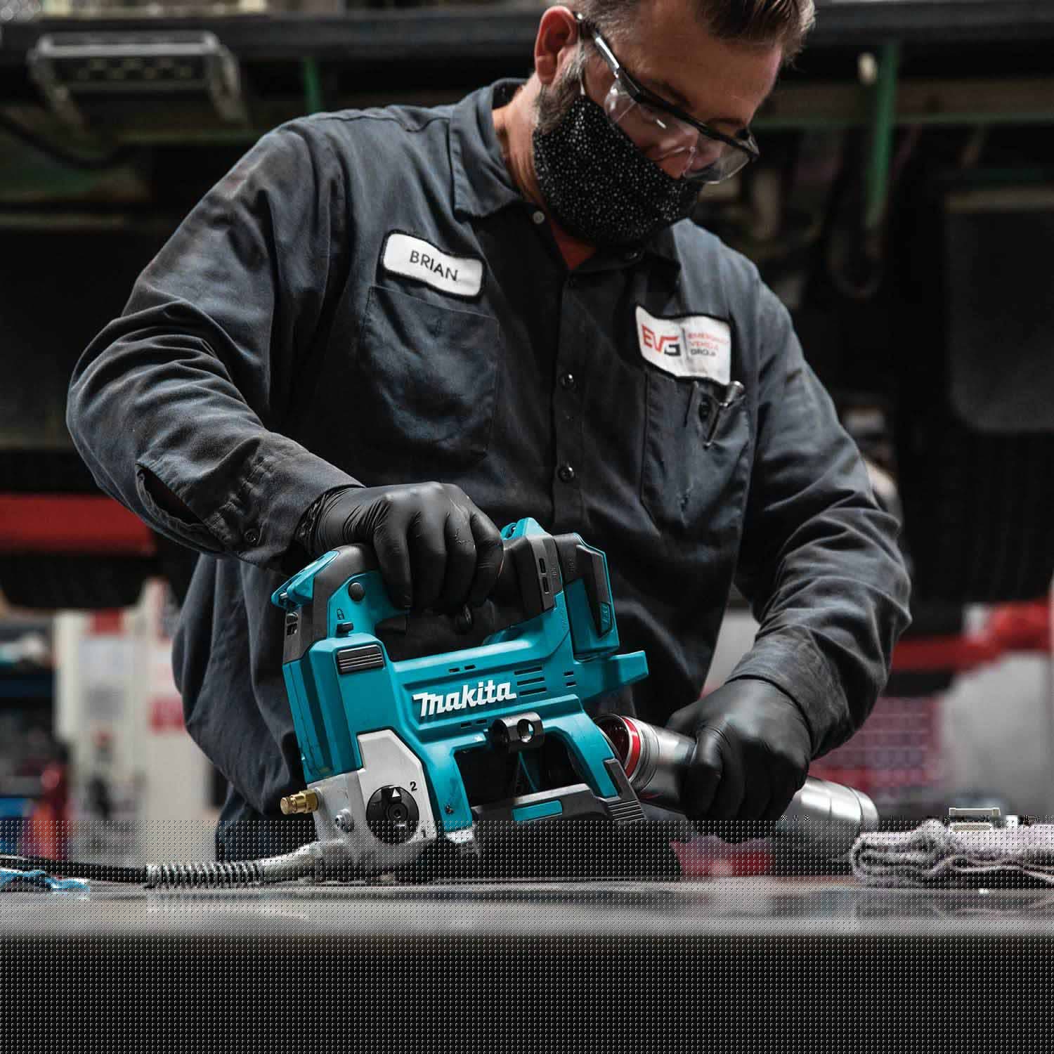 Makita XPG01S1 18V LXT® Lithium-Ion Cordless Grease Gun Kit (3.0Ah) - 7