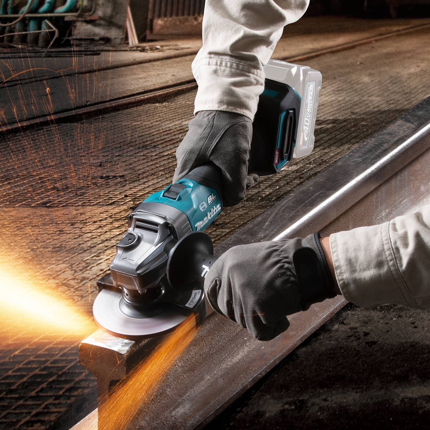 Makita GAG01Z 40V max XGT® 4-1/2” / 5" Angle Grinder, Tool Only - 3