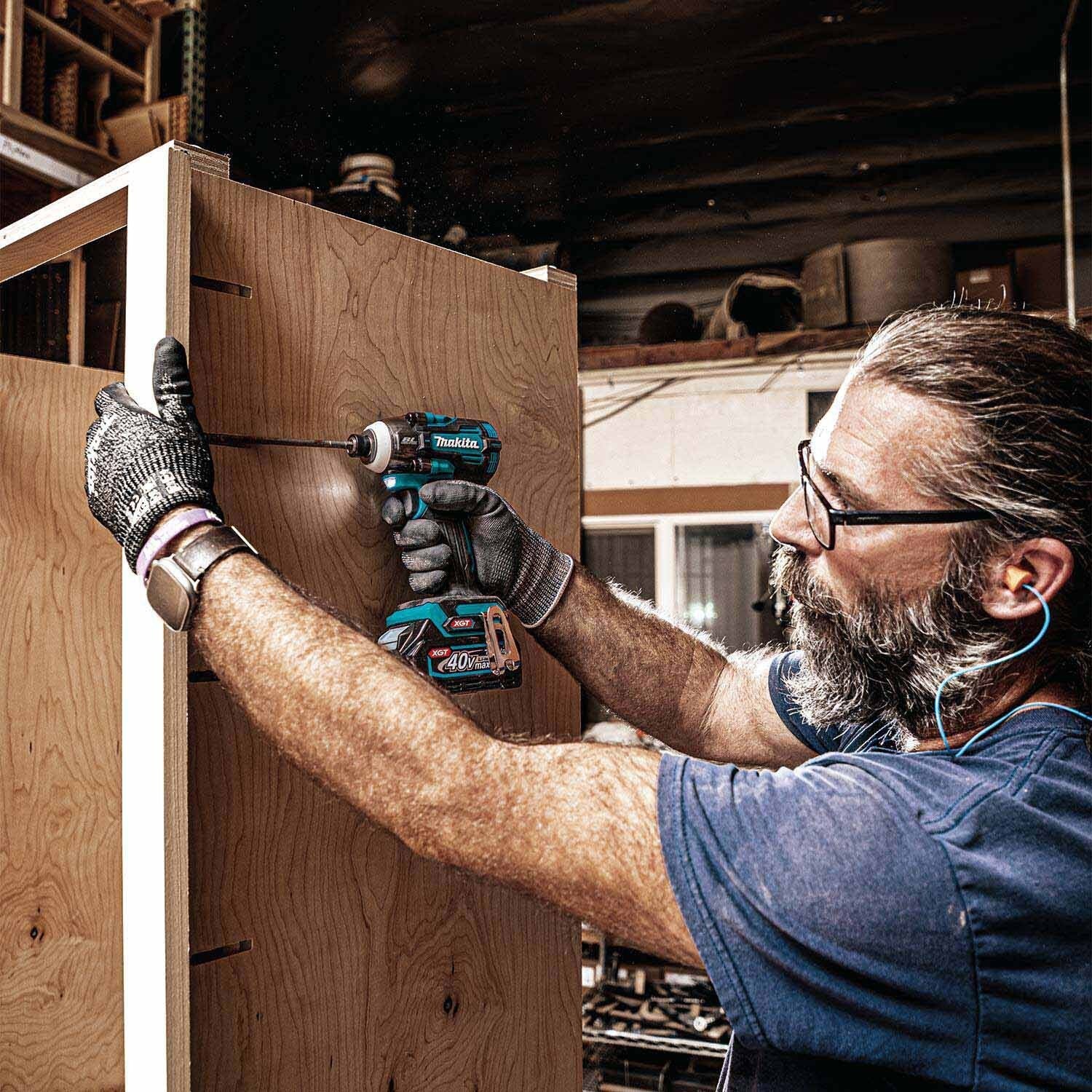 Makita GDT04D 40V max XGT Brushless High Torque 4-Speed Impact Driver Kit (2.5Ah Batteries) - 12