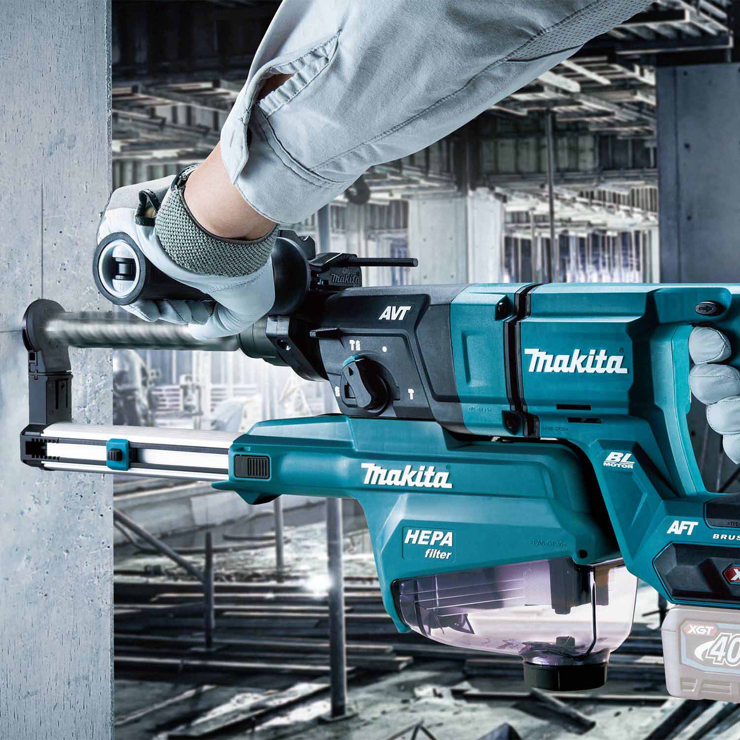 Makita GRH07ZW 40V max XGT Rotary Hammer (D-Handle) w/ Dust Extractor - 7