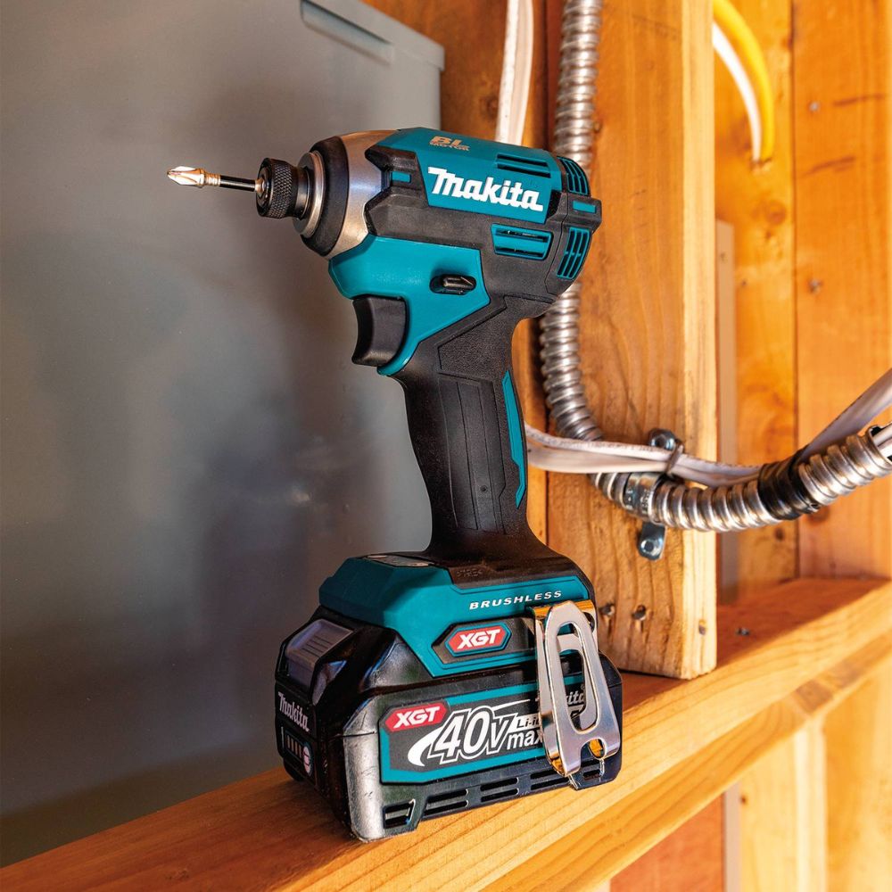 Makita GT201M1D1 40V max XGT Brushless Cordless 2-Pc. Combo Kit (2.5Ah/4.0Ah) - 25