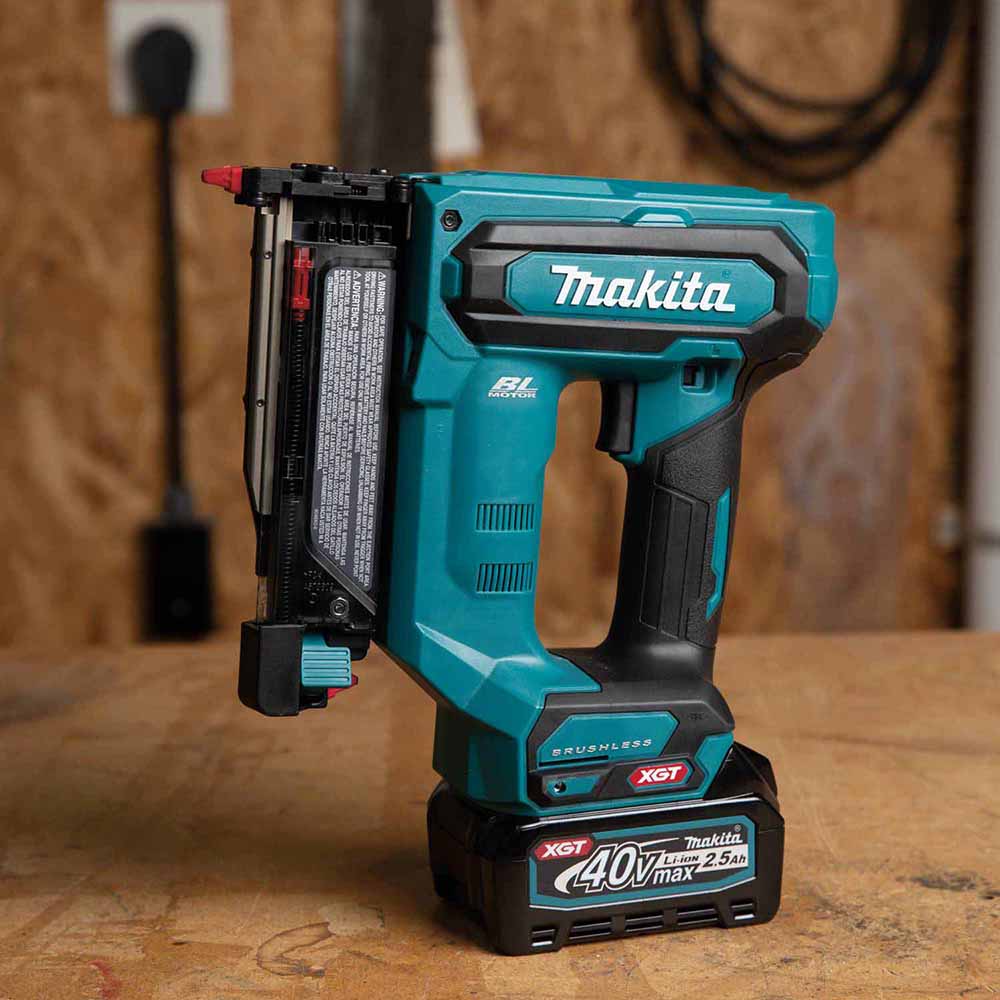 Makita GTP01D1 40V max XGT Brushless Cordless Pin Nailer Kit, 23 Ga. (2.5Ah) - 14