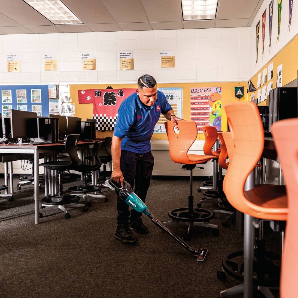 Makita XLC08ZB 18V LXT Lithium-ion Compact Brushless Cordless Vacuum, Trigger w/ Lock (Tool Only) - 16