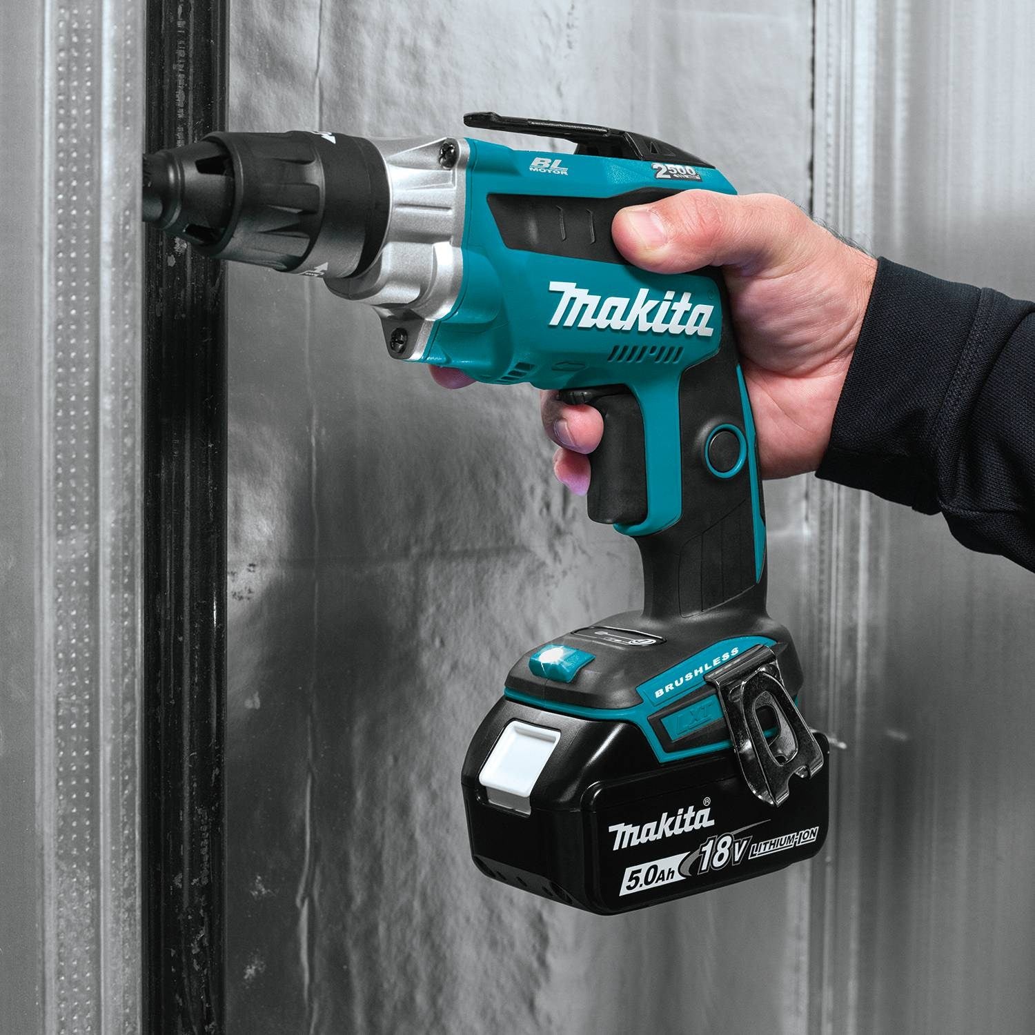 Makita XSF05T 18V LXT Li-Ion Brushless 2,500 RPM Screwdriver Kit 5.0Ah - 8